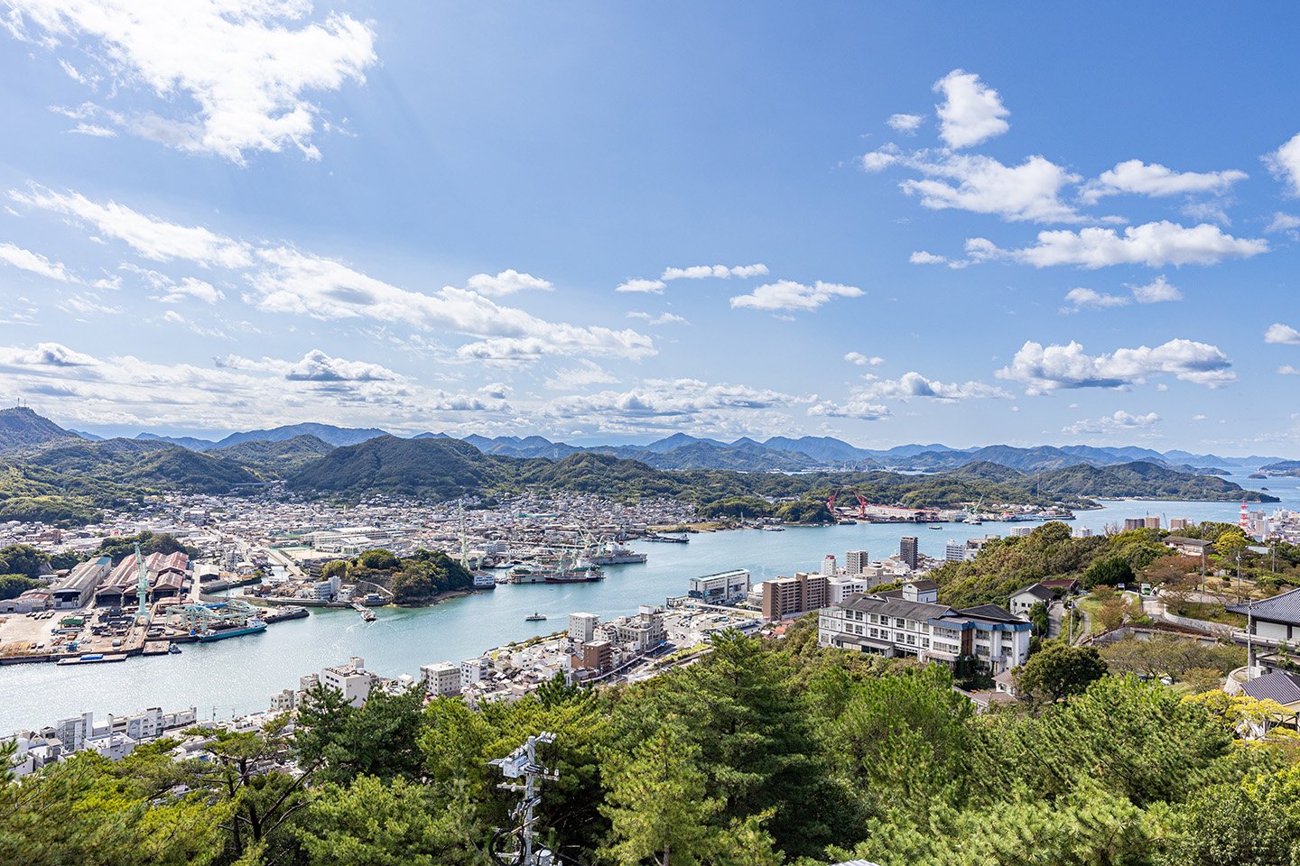 🏝️ 무카이시마 섬 이미지 1